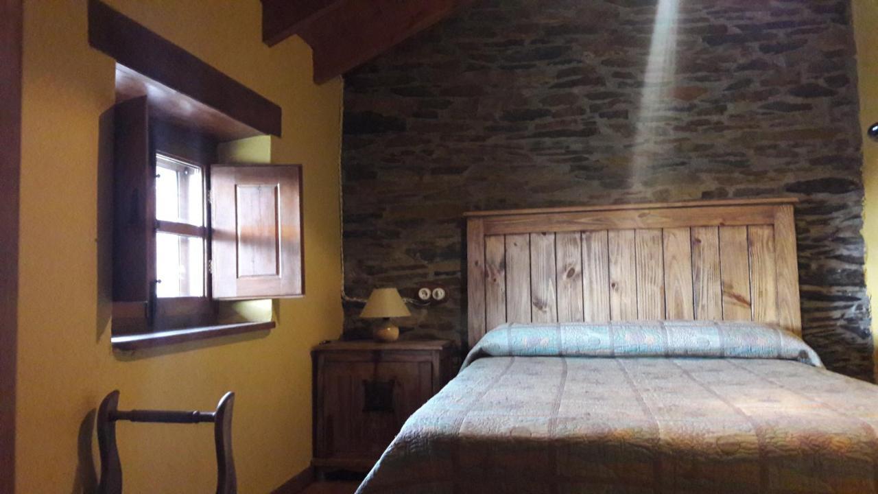 Casa Rural Albina Susane del Sil ภายนอก รูปภาพ
