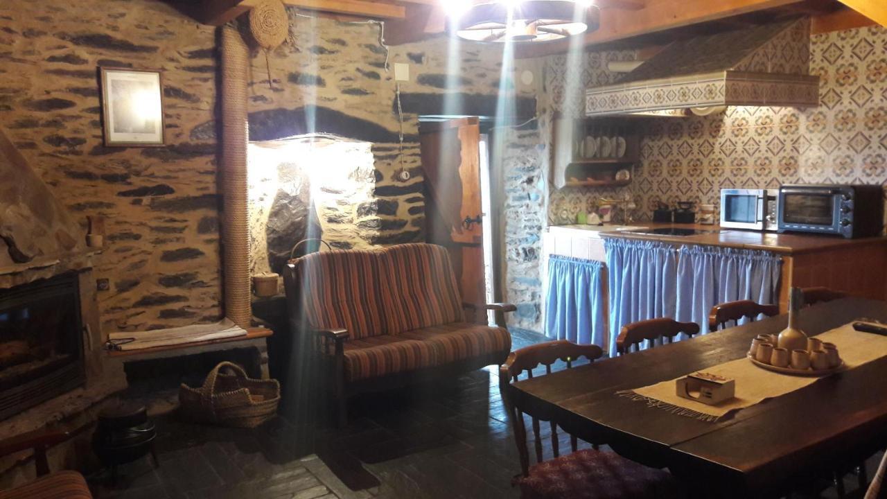 Casa Rural Albina Susane del Sil ภายนอก รูปภาพ