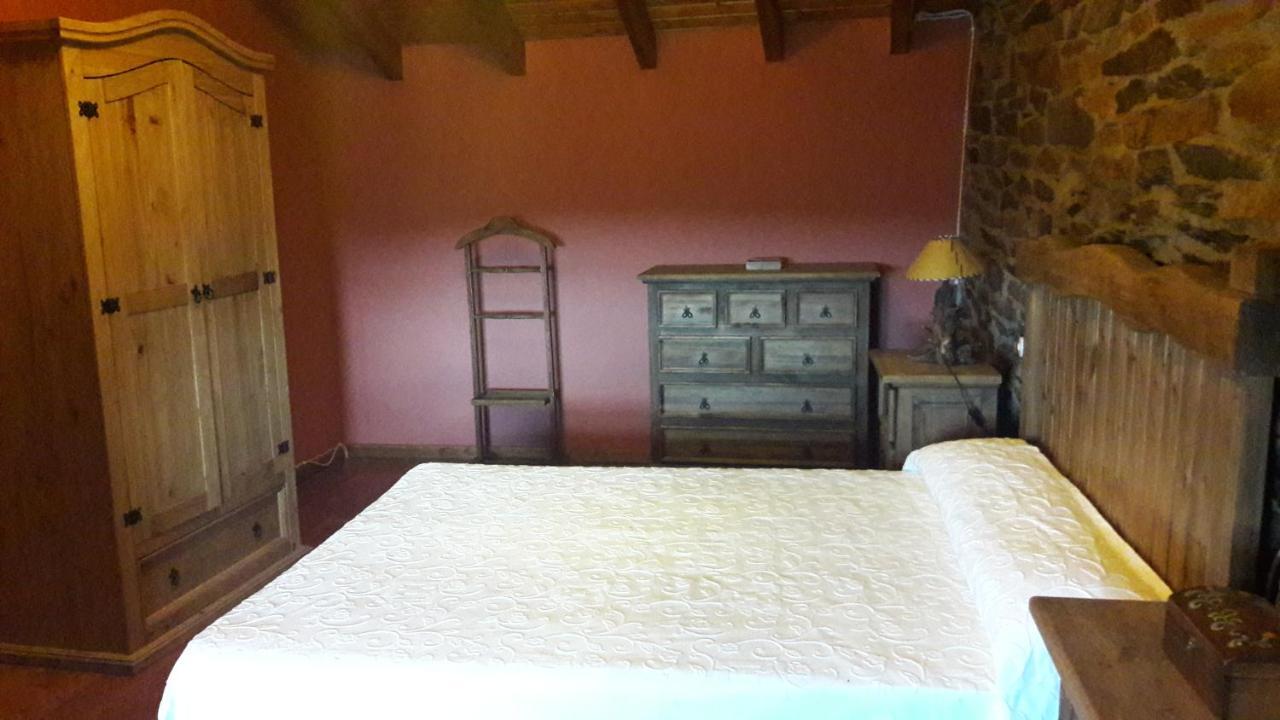 Casa Rural Albina Susane del Sil ภายนอก รูปภาพ